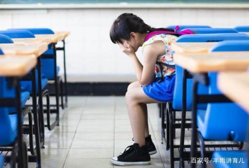 小学生满分作文《孤独》,全文没写“孤独”二字,却字字戳心 1