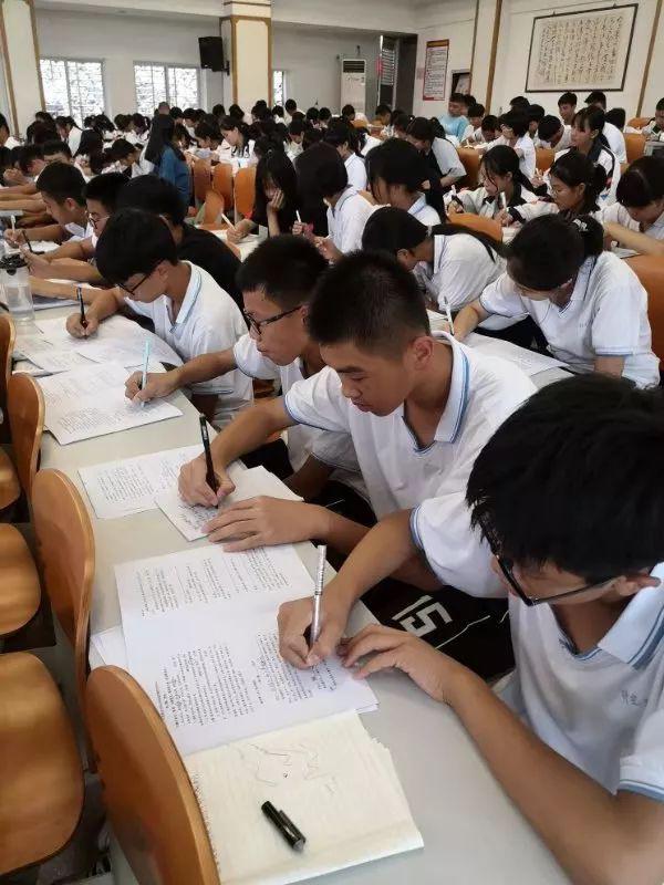 读写融合 升格作文——侨光中学举行中考作文备考专题讲座 5
