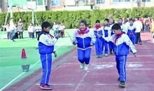 小学生作文火了，吐槽名字笔画太多不敢犯错，网友称念不出这名字