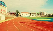 我爱学校的大操场优秀作文