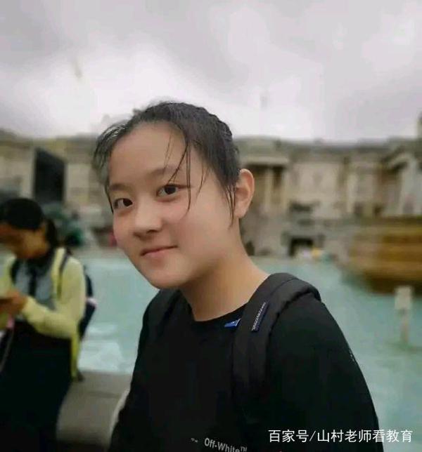 杭州一中学女生写的爱情作文,观点令人震惊,作文还可以这样写? 3