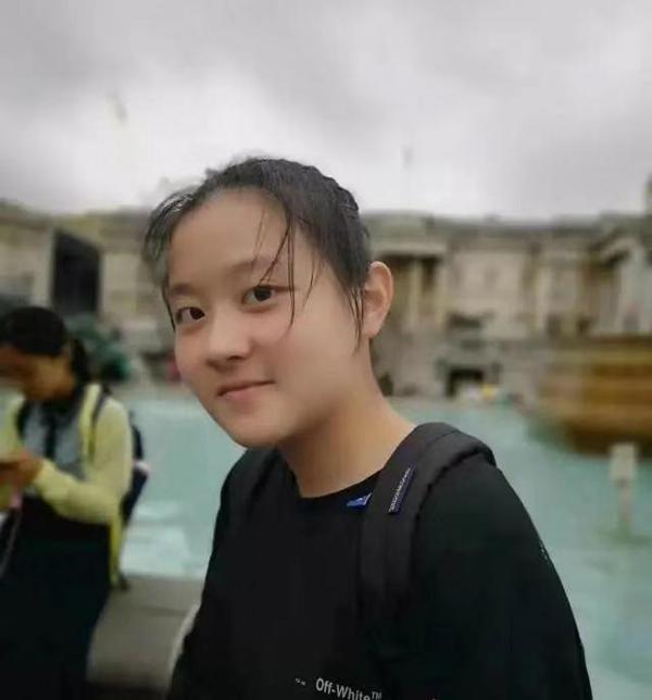 初三女生作文里大谈爱情,被老师晒到朋友圈,被纷纷点赞和转发 3