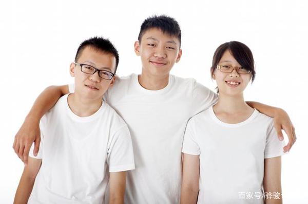 有趣作文:《我的烦恼》,最令我烦恼的,便是这累累的赘肉了 2