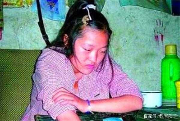 14年过去,写下8000字作文怒喷高考白卷女孩蒋多多,现在怎样了? 4