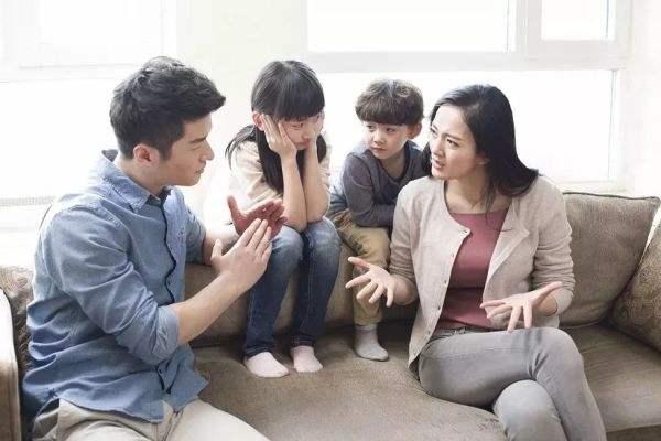 这位小学生的作文火了,读完第一句,在场爸爸都安静了 4