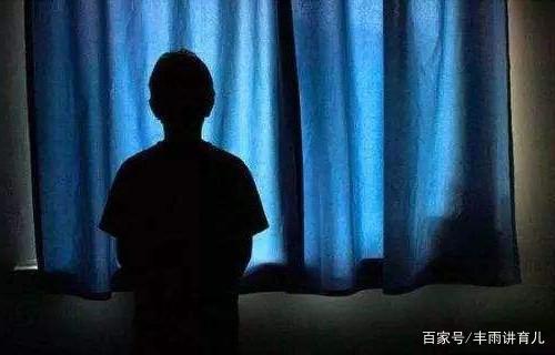 小学生满分作文《孤独》,全文没写“孤独”二字,却字字戳心 5