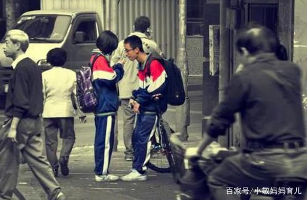 什么是爱?14岁女孩的作文火了,网友:活了几十年还没她看得透彻