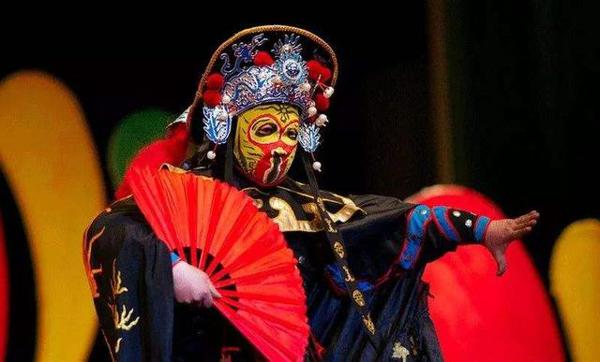 国庆节主题:点评游记类作文(二)