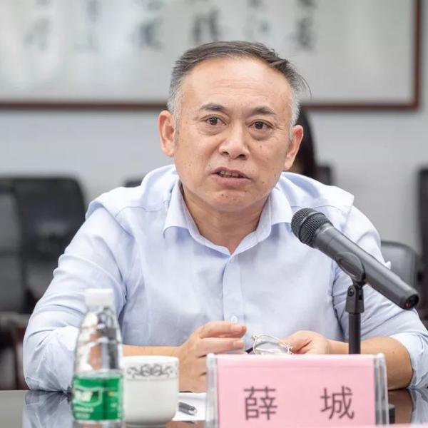 为好作文转身！曹文轩领衔大咖评审团！第五届扬子晚报杯·统编教材同步作文大赛开赛！ 18