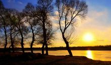 吴刚作文| 闫拾一 《善待自己 宽容别人》 长春市南湖实验中学