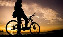 时事论据素材：女生从黑龙江骑行到扬州报到_1500字