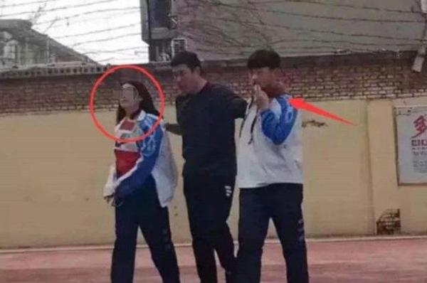 什么叫做爱?14岁初中女生的作文火了,网友:活了几十年还没她懂 5
