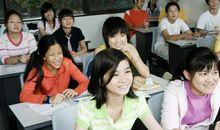 中学生优秀作文：《是您助我成长》，若无您，我怎能成方圆？