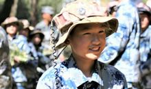 【锐作文】孤单的节日，一段不堪回首的往事