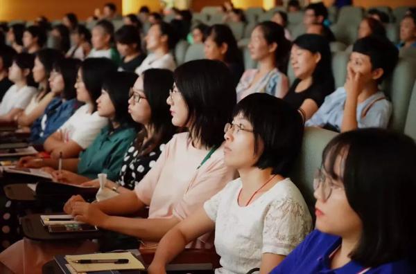 【推荐】“台湾作文教父”林明进走进海南 4