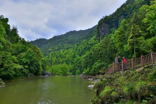 铜铃山之旅 四年级旅游记叙文400字