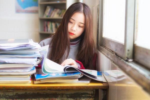 原创 孩子写好作文，除了笔动还要感动，以情感人法让孩子作文脱颖而出 1
