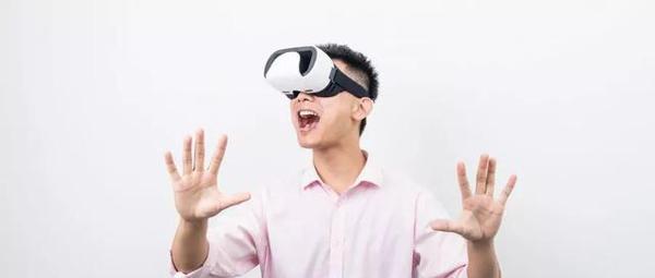 小时候作文里的“2020年”,跟现在一样吗? 9