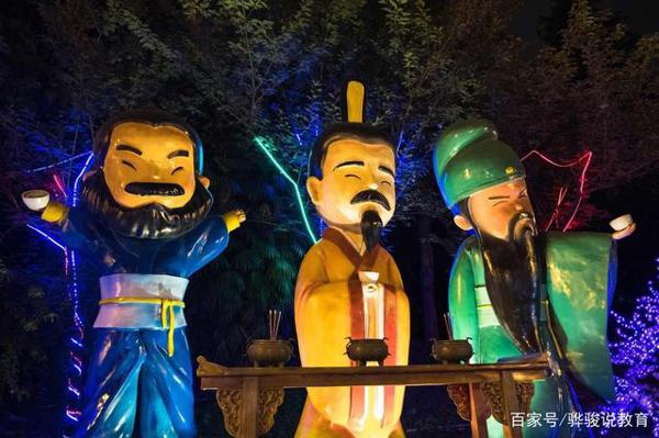 中考满分作文《笑对挫折》,元春迎春探春惜春,暗喻“原应叹息” 3