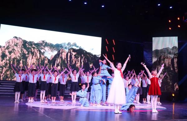 一直都是别人家的孩子，这次终于轮到了自己，比“帅作文”更帅…… 11