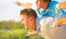 父亲无意间发现孩子的作文，读完后眼眶红了：孩子成长离不开爸爸