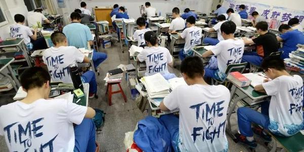 国内高考生入读英国大学有哪些途径