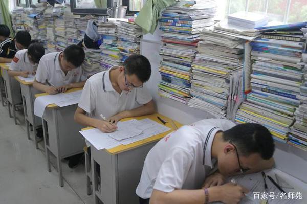作文开头怎么写?这八个技巧让你下笔如有神,阅卷老师会高看一眼 1