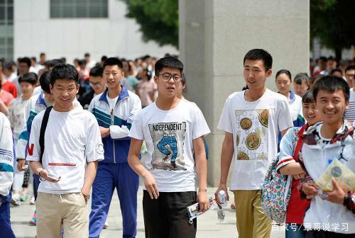 还在为语文作文而发愁吗?关键在于你不会这“三连问”技巧 2