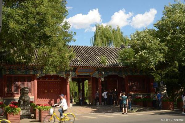 历史上最有趣的事情：755字高考满分作文，却有30多字老师不认识 5