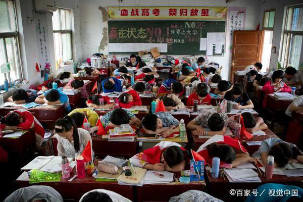 还在为语文作文而发愁吗?关键在于你不会这“三连问”技巧