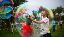 吹泡泡 三年级作文 350字以上