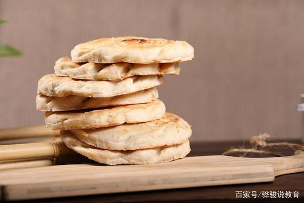 老师下水作文:《小脚奶奶》,孙女想跟您说话,奶奶您能听到吗? 4
