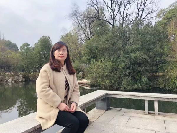 高雅阅读馆丨胡琼芳:《我读：我想和你一起虚度时光》读后感