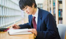 原创 高三月考优秀作文：《带着夜空出发》