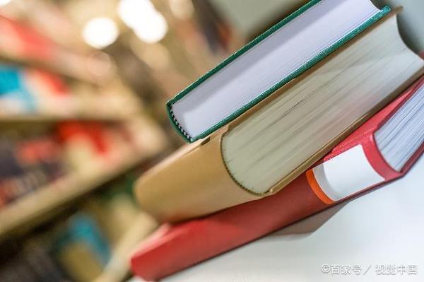 汪曾祺先生的《人间草木》,大白话,正适合小学生写作文的路子