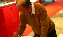 老师布置作文，学生写得堪比书法家，老师：无法批改，符合标准