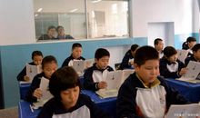 湖北省黄冈市2019年中考语文作文：青春岁月，我与奋斗相约