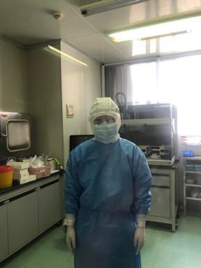 “我的妈妈连年夜饭都是在医院解决的”——这位医护的孩子写下的作文让人感动
