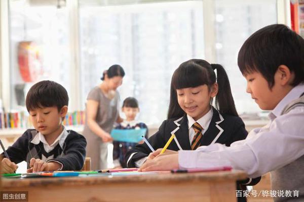 中学生优秀作文:《照片背后的故事》 2