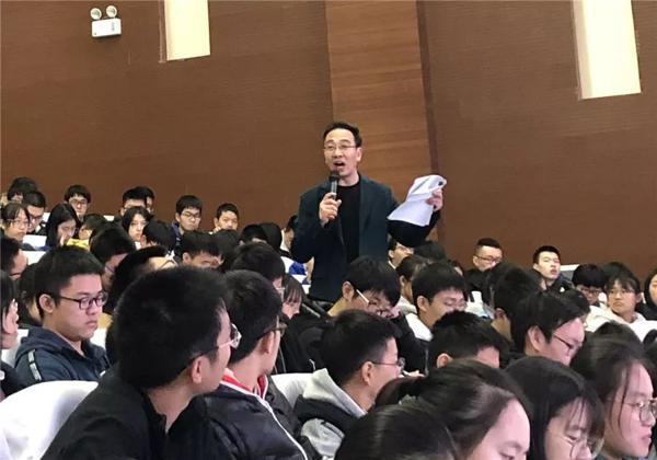辅仁看点 | 精准为体 个性为魂——徐老师教你写作文！ 9