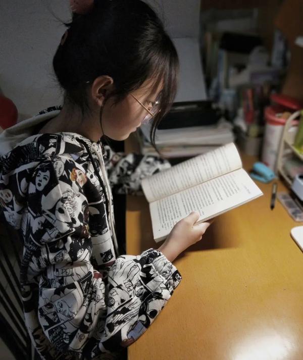 和美教育•书香战“疫” ｜书香弥漫，思想共舞（亲子篇）——《在歌声中长大》读后感