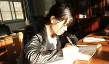 原创 老师改作文走红，网友称：这字练一辈子也练不出来