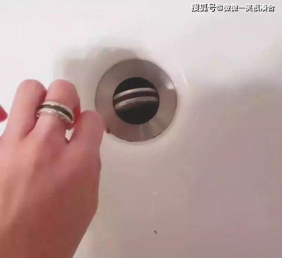 一个农村小姑娘的麻辣作文 2