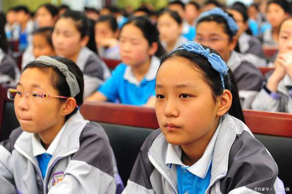 高中考试作文：《白话口，诗意心》，真的用大白话说出了一片诗意 2