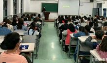 家长少花冤枉钱去补作文，很多机构让你大量背诵，而不告诉你要点