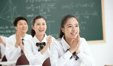 高考作文预测、作文点评：《会有天使替我来爱你》