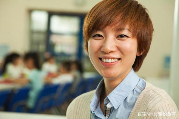 中学生作文点评:《我们班的“头儿”》,语言幽默细腻感情真挚 3
