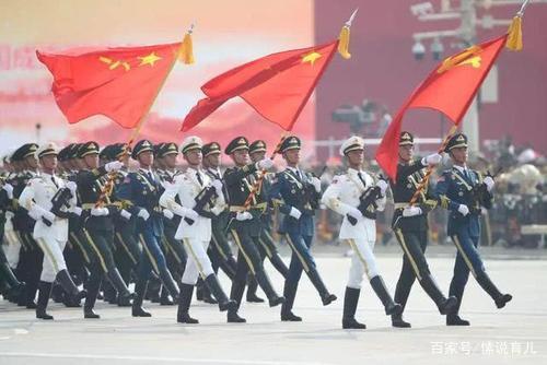 孩子一写作文就崩溃?以阅兵观后感为例,看命题作文怎么写