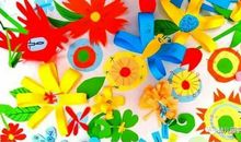 小蜜蜂和毛毛虫 童话故事作文700字