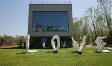 停课不停学，宅在家里那也不能去的郁闷，读书作文可以排遣